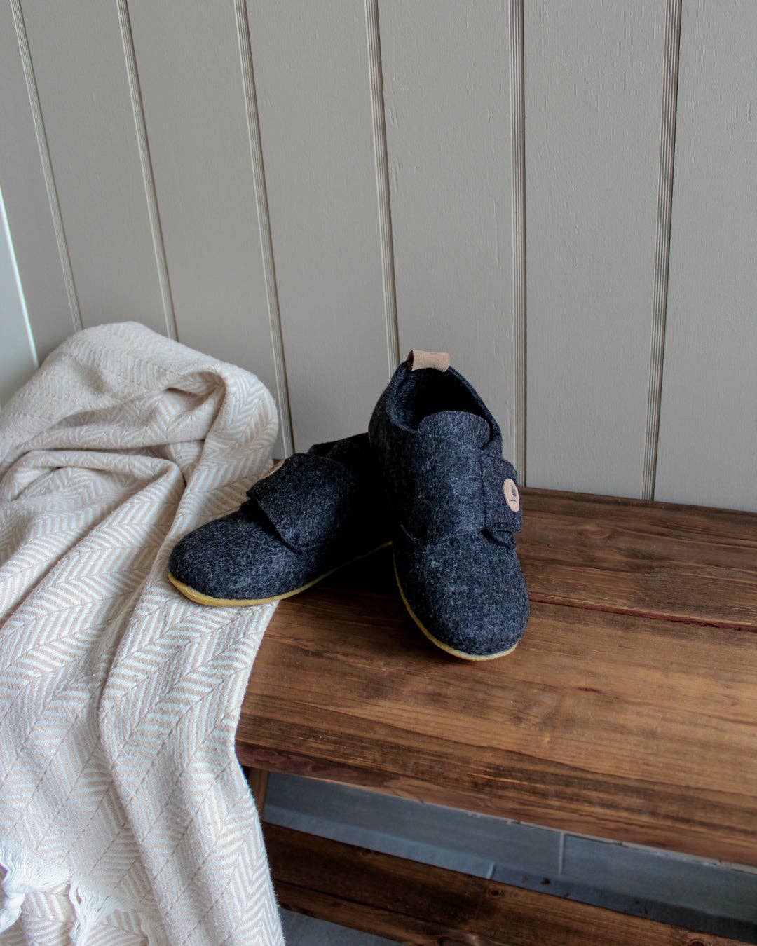 The Cozy Sheep Felted Kids Slipper - Dark Grey