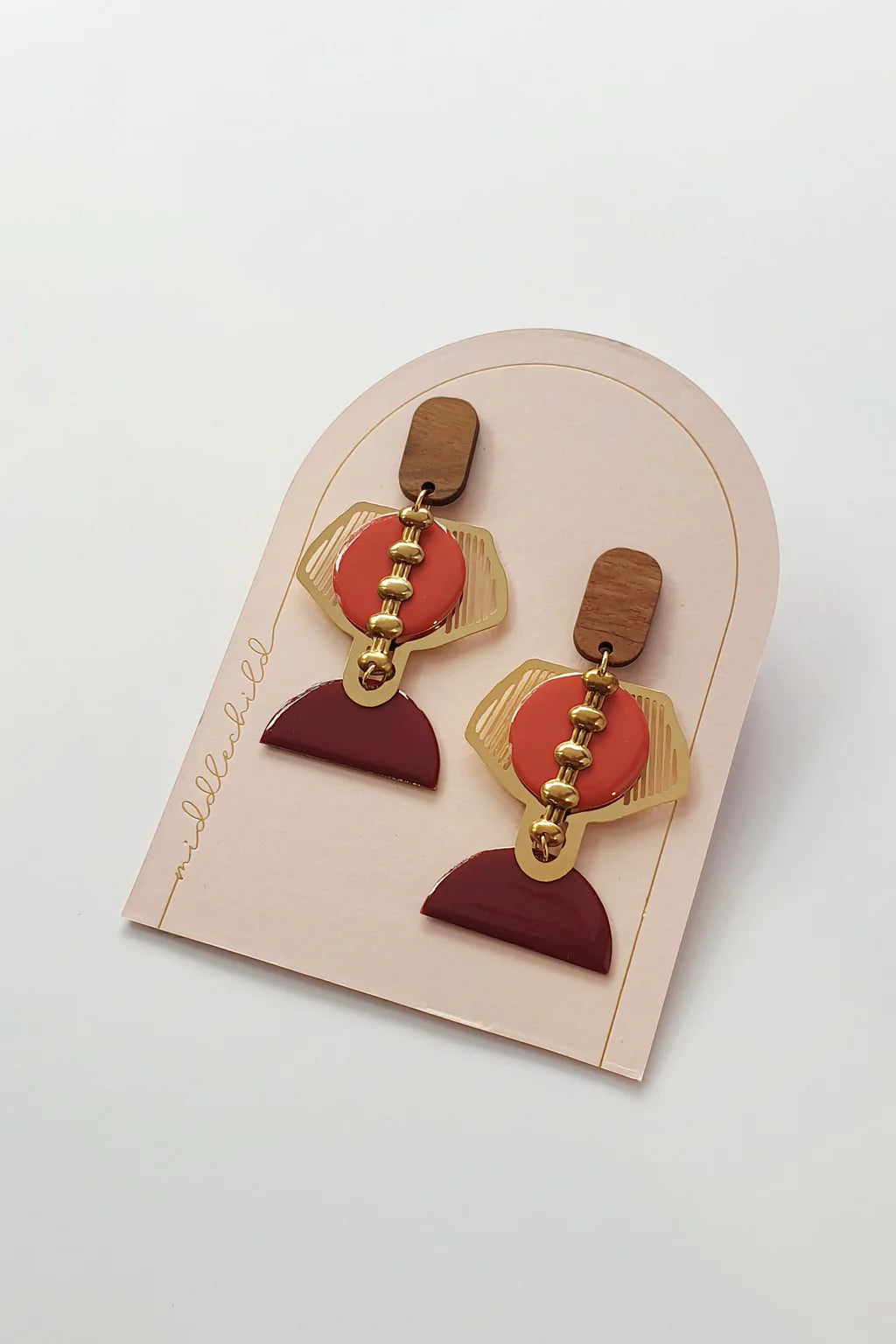 Middle Child Departure Earrings - Bordo