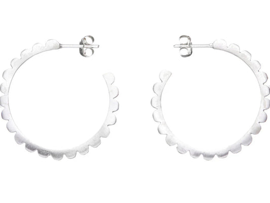 Shabana Jacobson Frill Hoops - Silver