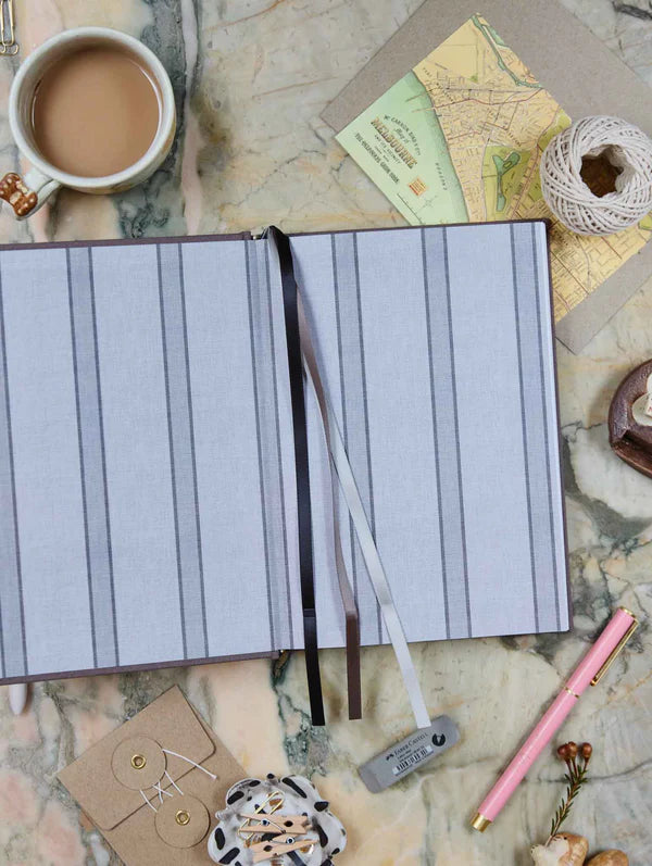 Write To Me 2026 On The Daily Planner - Stone