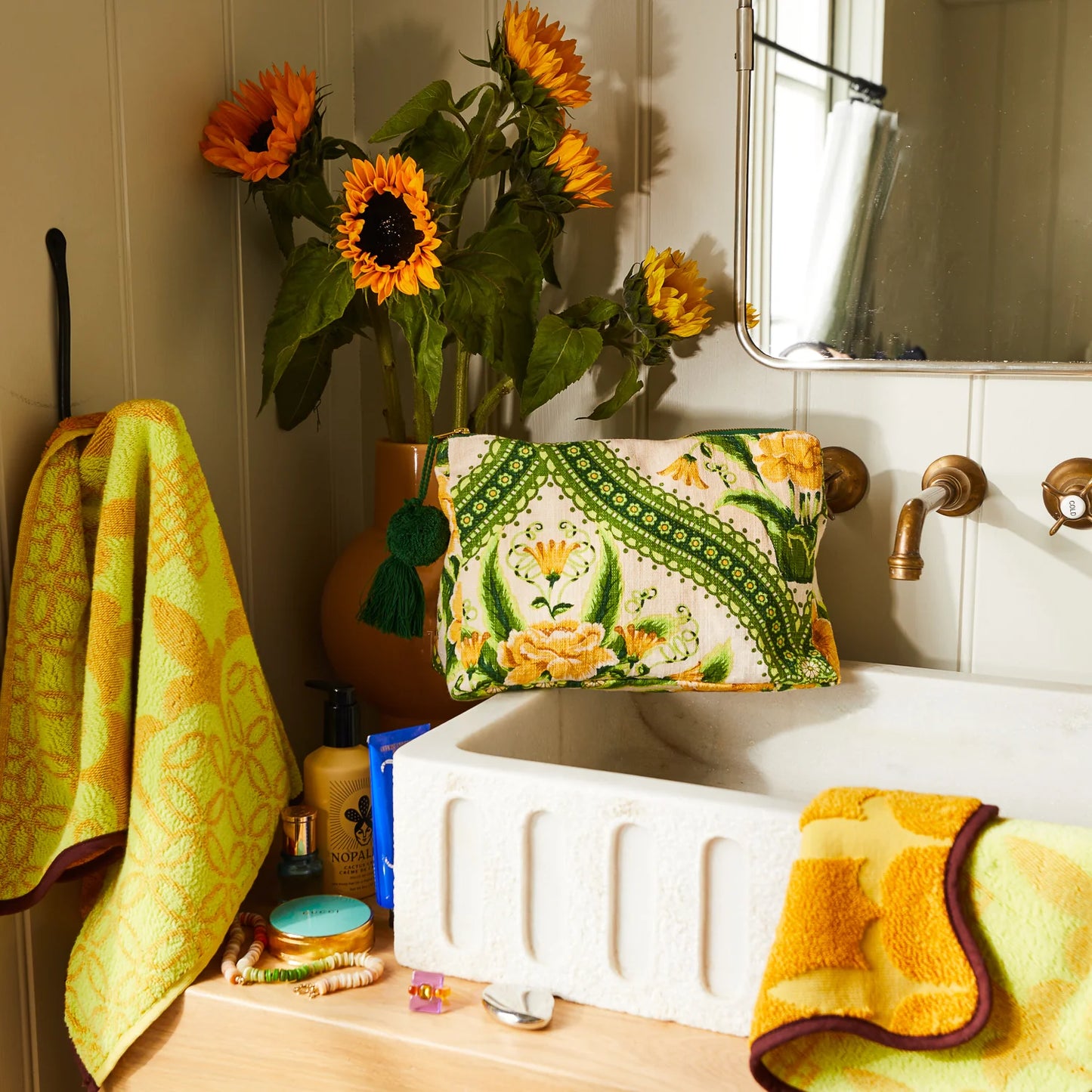 Sage x Clare - Margaret Cosmetic Bag in Kelp