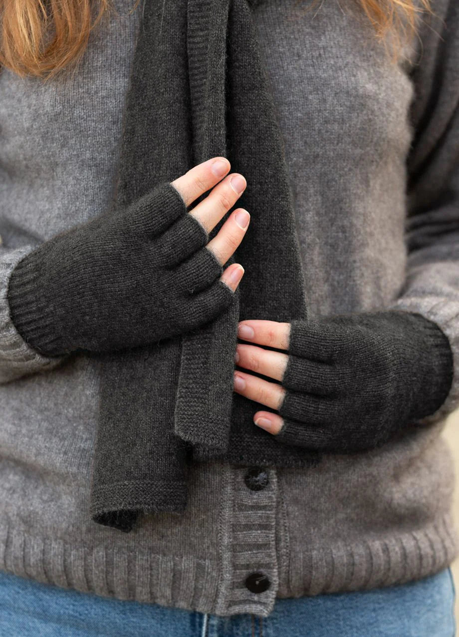 Noble Wilde Fingerless Gloves - Various Colours