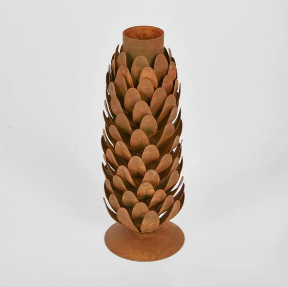 Pincecone candle stand