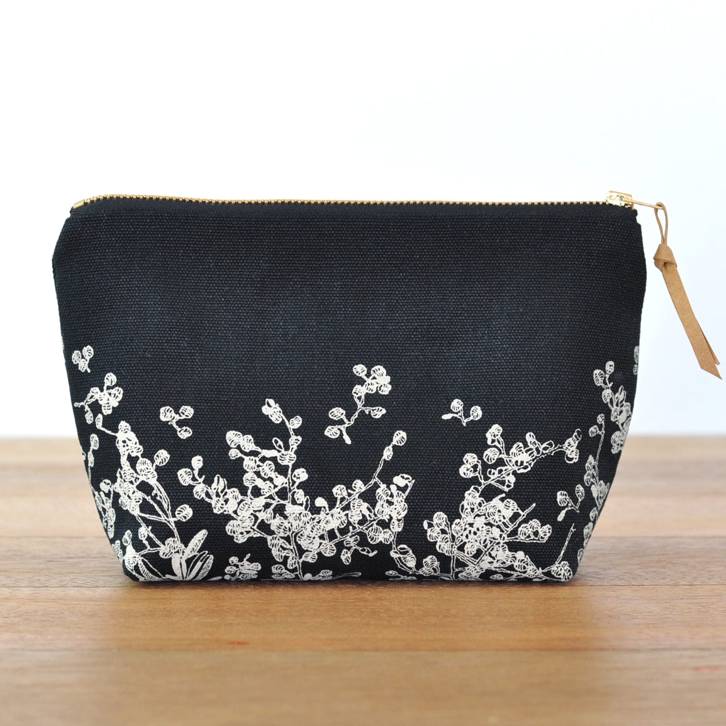 One Thousand Lines Standing Pouch - Pods