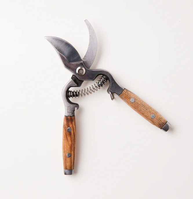 Heaven In Earth Secateurs Ash Handles