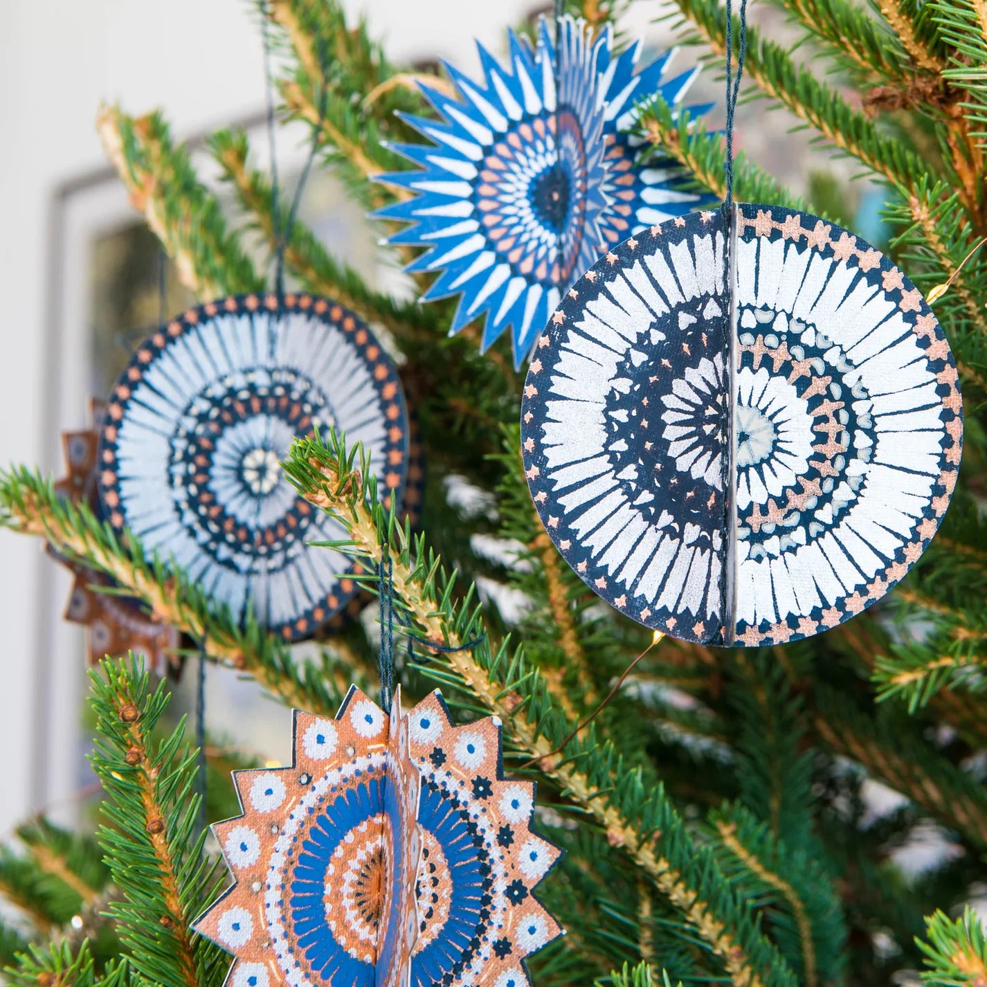 East End Press Christmas Star Paper Ornaments