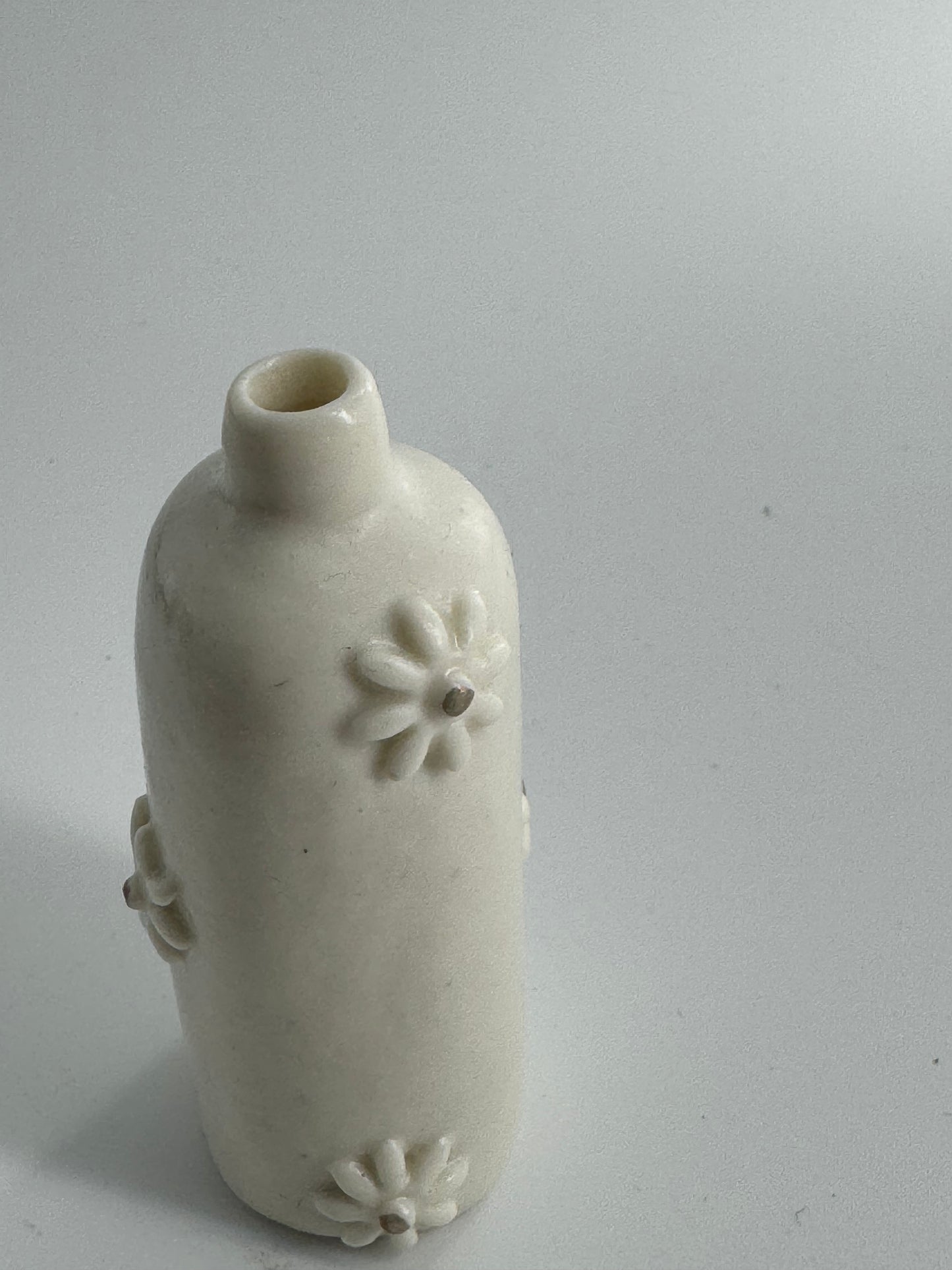 Illys Wall Mini Vases