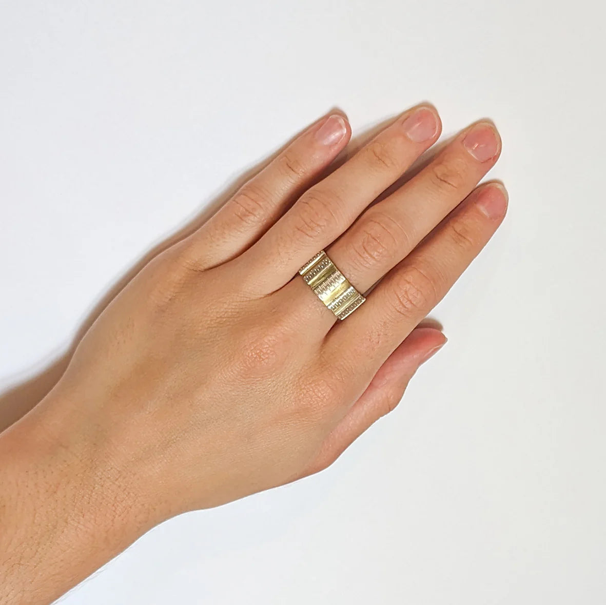 via Smith 'The Garis' Ring