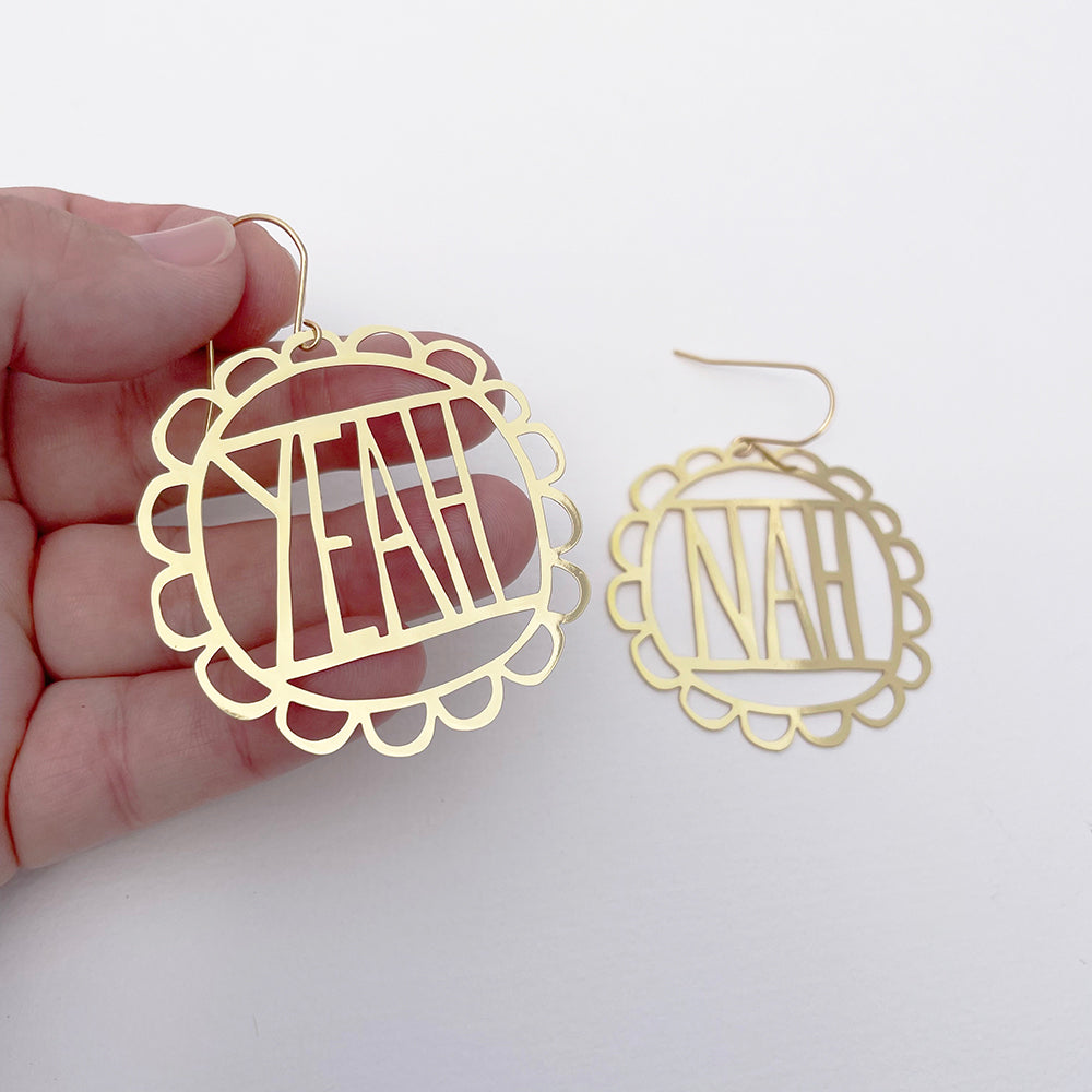 Denz Yeah Nah earrings in Gold