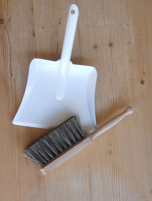 Heaven In Earth Children's Brush & Dustpan Set