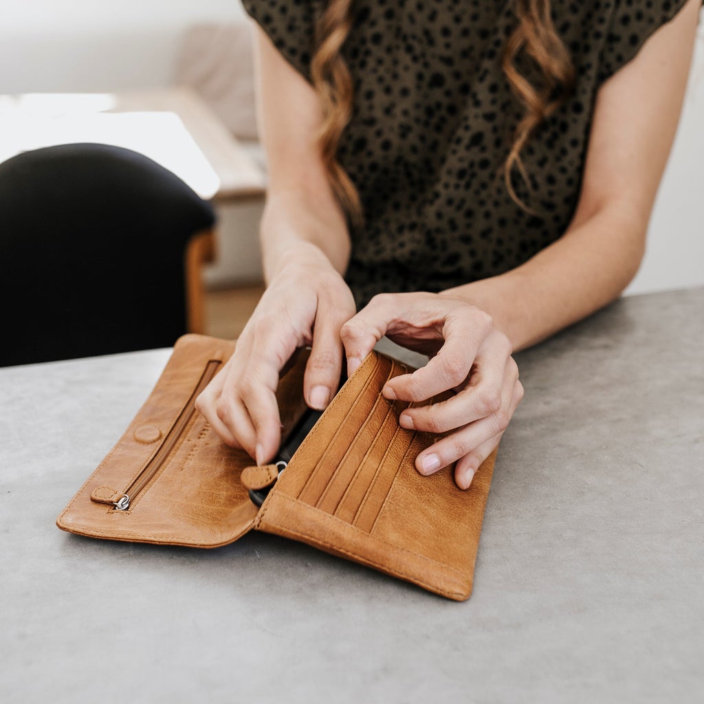 Dusky Robin Sirena Purse