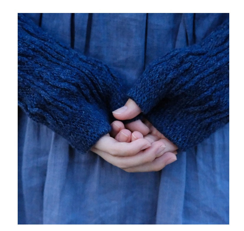 Nishiguchi Kutsushita Wool Hand Warmers