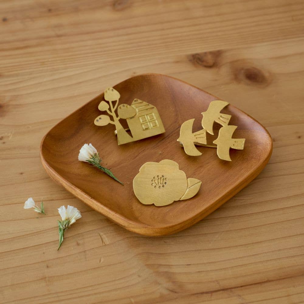 Brass Brooch - Flower
