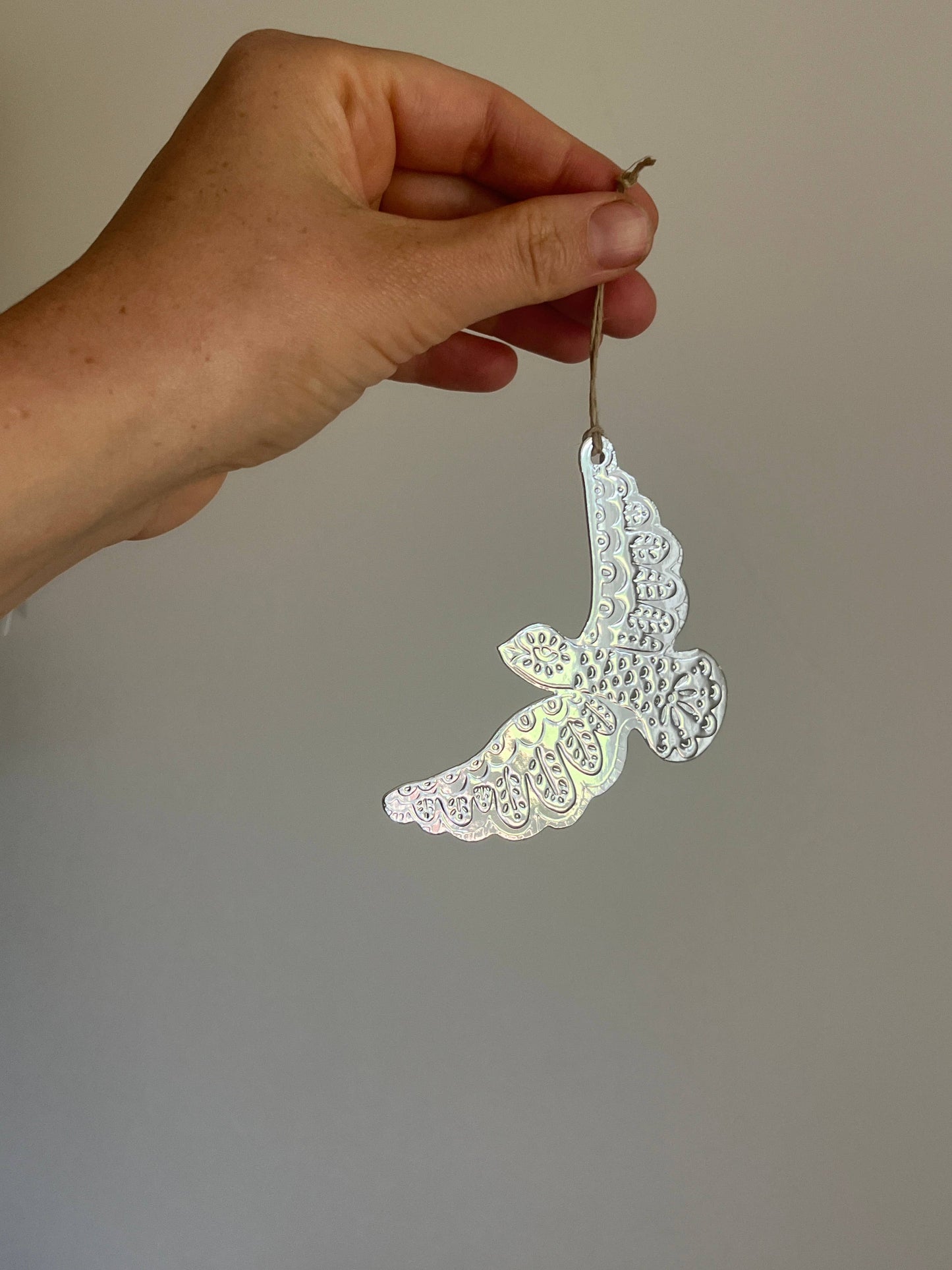Dove Faux Tin Ornament - Silver