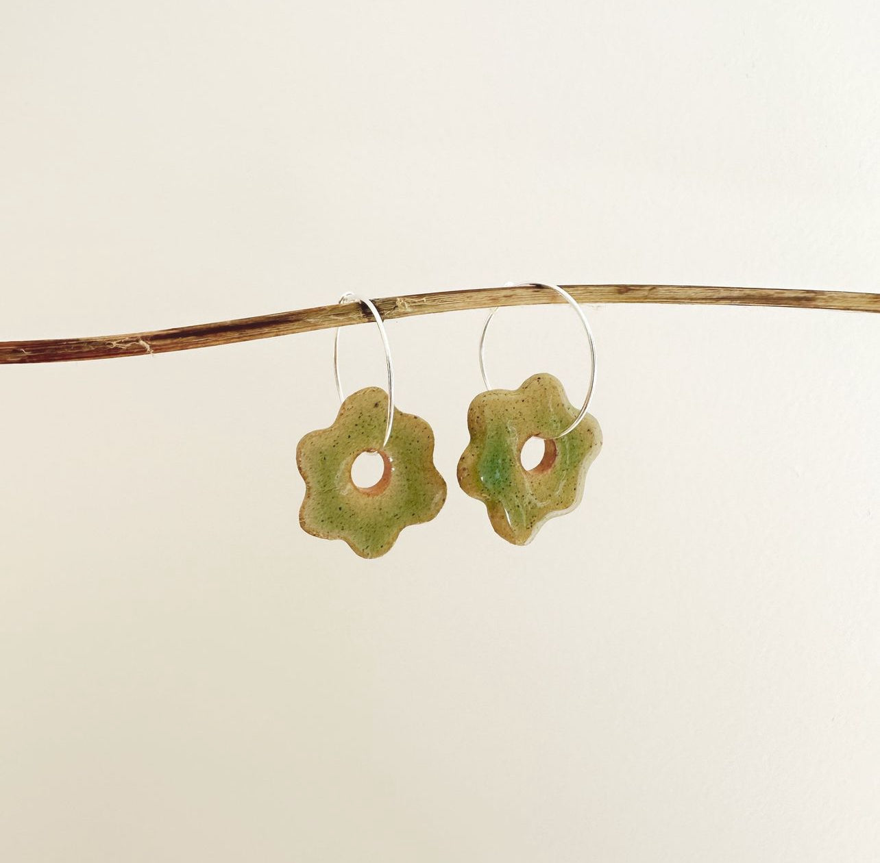 Mar Sanchez Ceramics - Daisy Earring Green