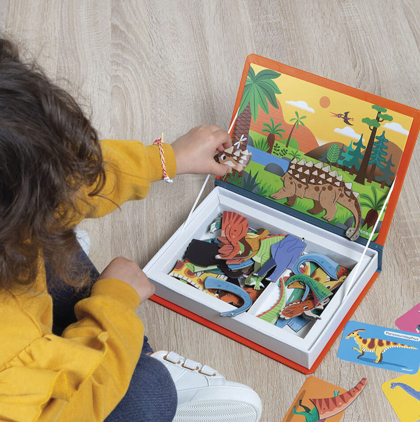 Janod Dinosaurs Magnetic Book