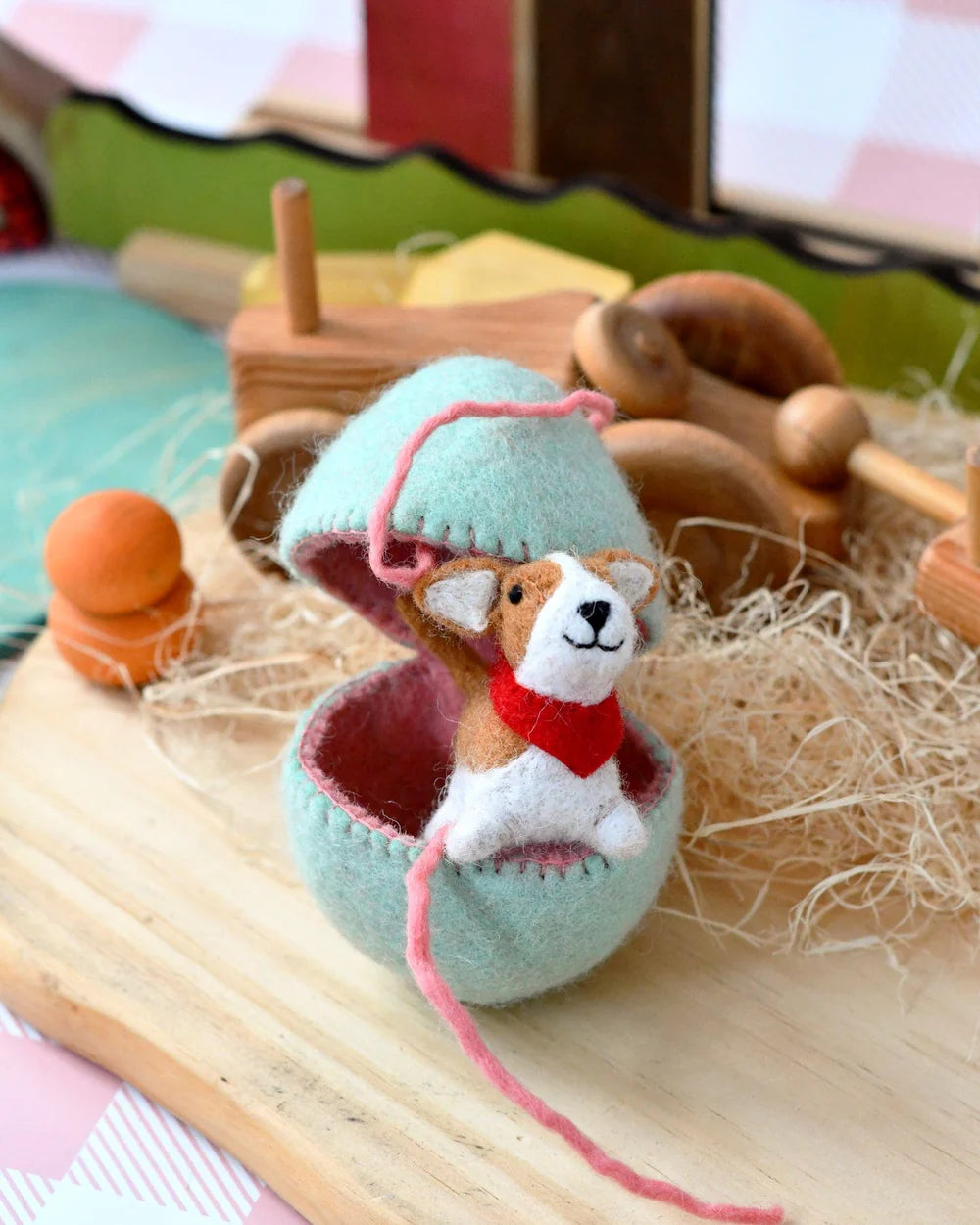 Tara Treasures Surprise Felt Egg - Corgi Puppy