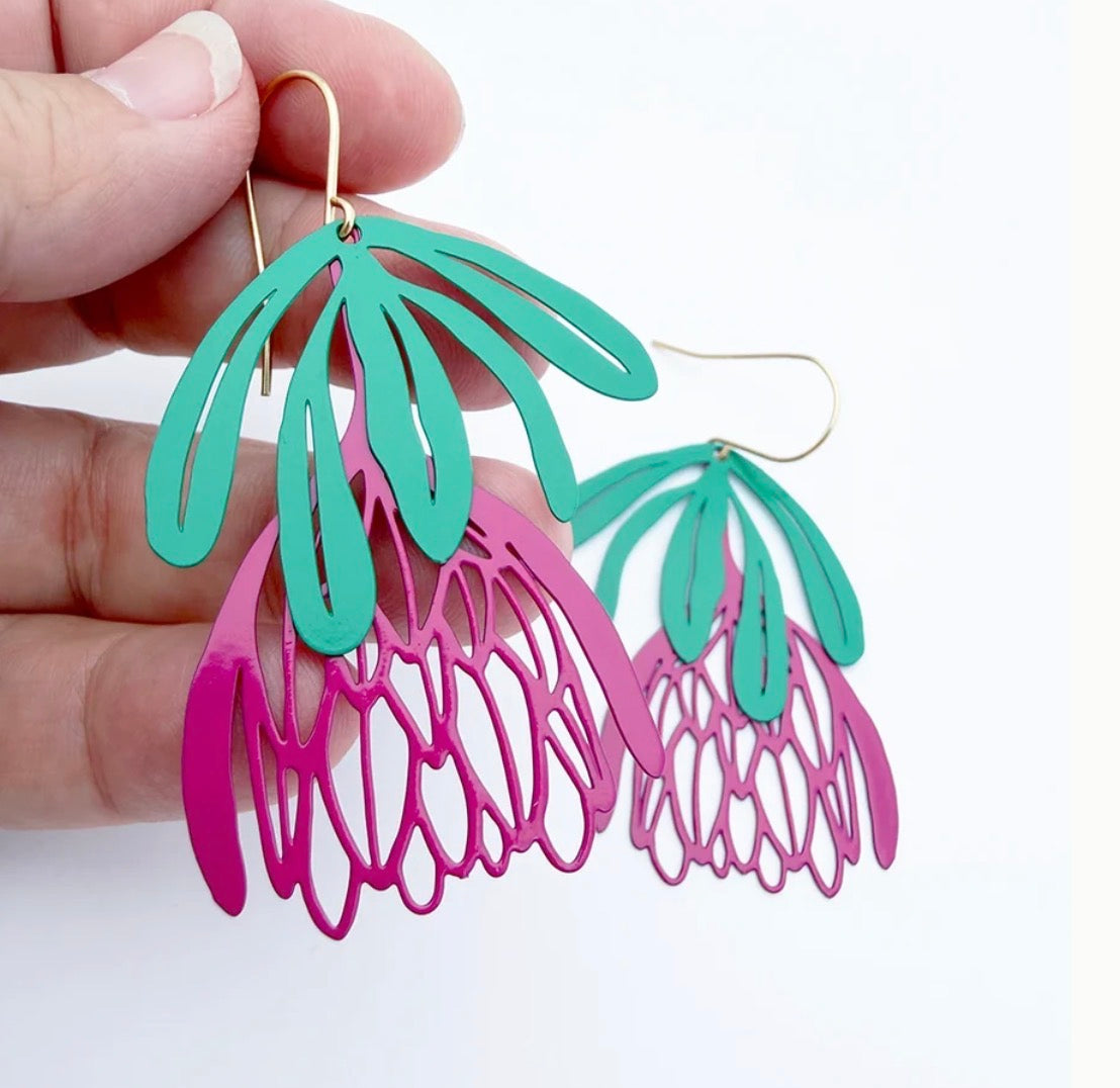 Denz Protea Flower Dangle earrings
