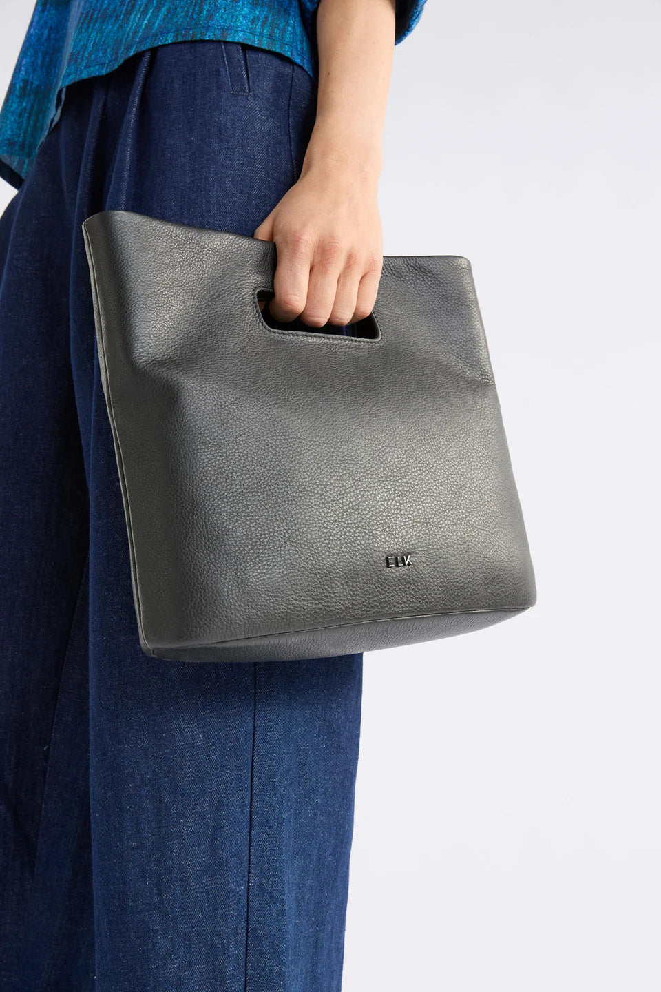 Elk Vio Tote Bag
