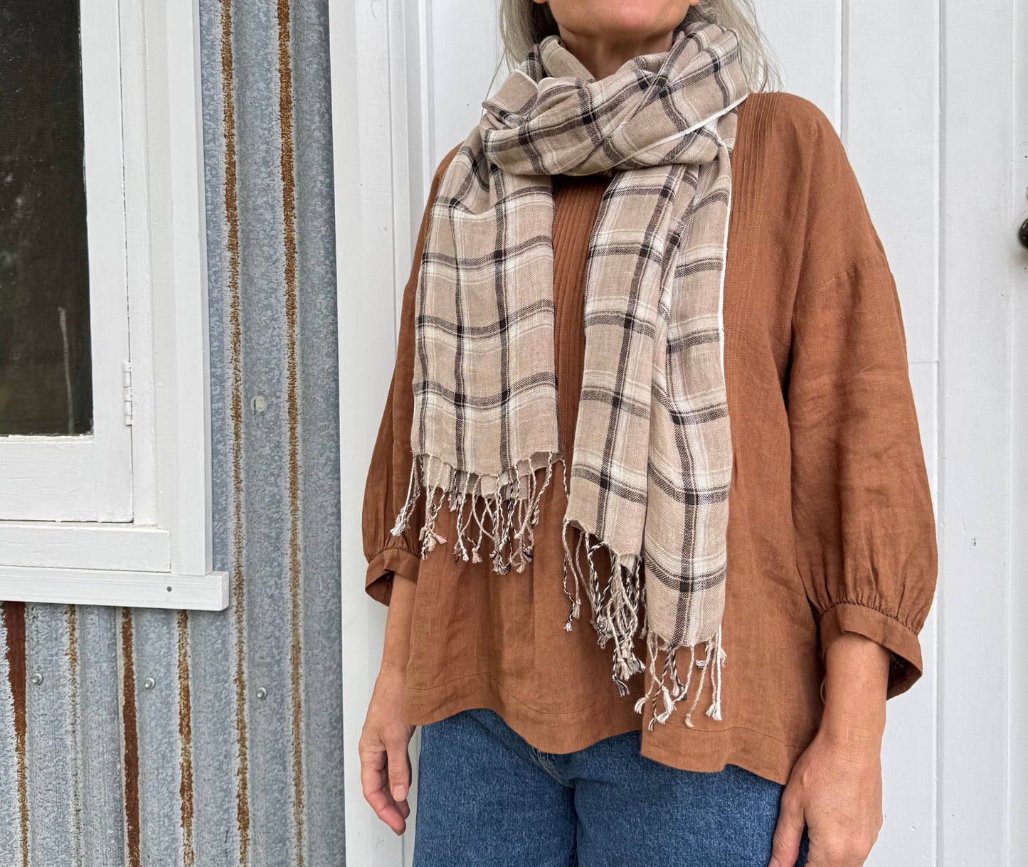 DVE Handwoven Linen Scarf - Check