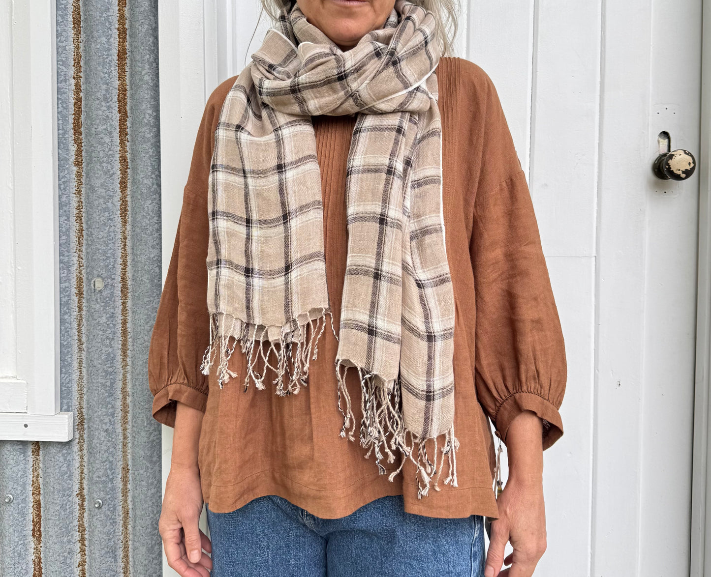DVE Handwoven Linen Scarf - Check