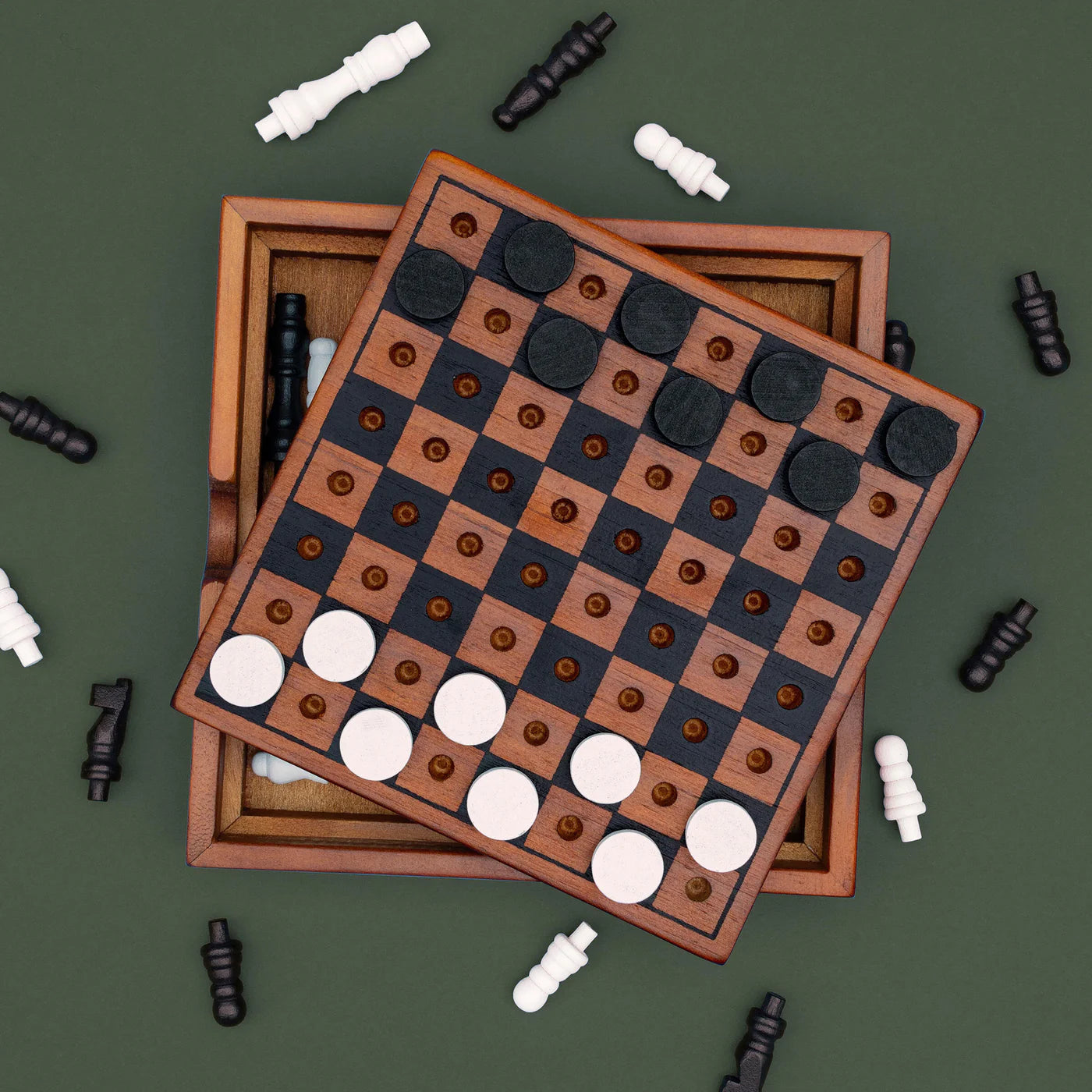 Checkmate - Travel Chess and Checkers