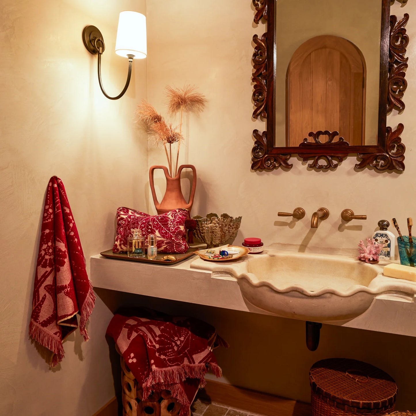 Sage x Clare - Lucia Cosmetic Bag in Crimson