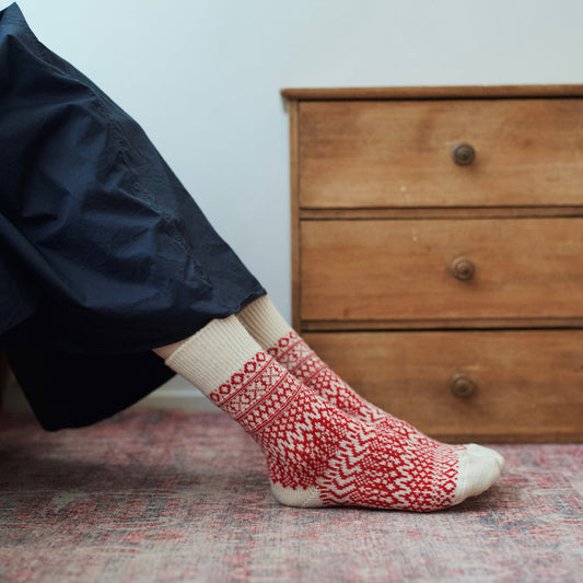 Nishiguchi Kutsushita Oslo Wool Socks - Red and White