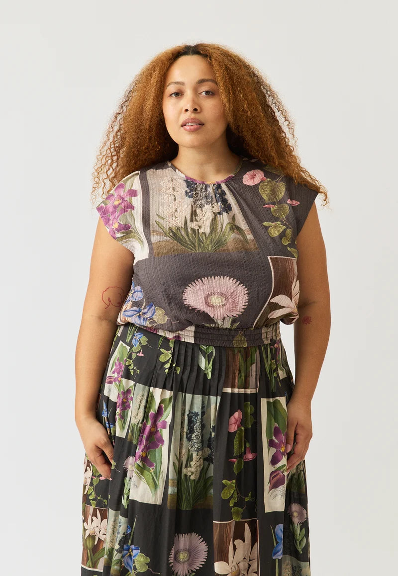 Nancybird Sabrina Top - Charcoal Archive Floral