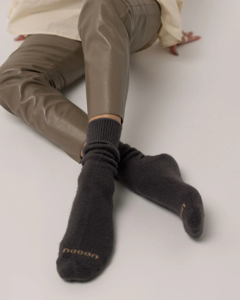 Nooan Possum Merino 'Piha' Socks - Poppy Seed