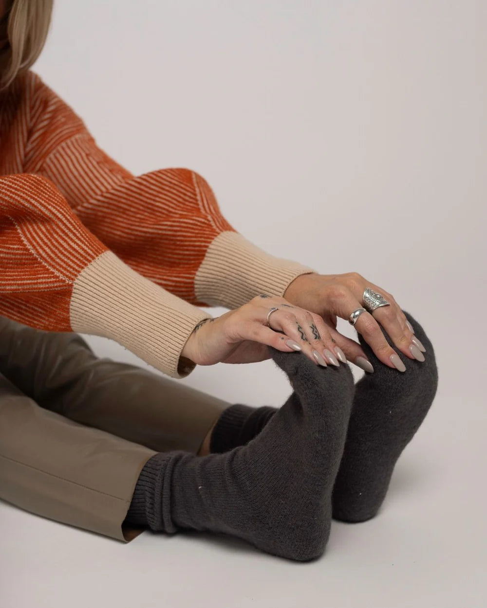 Nooan Possum Merino 'Piha' Socks - Poppy Seed