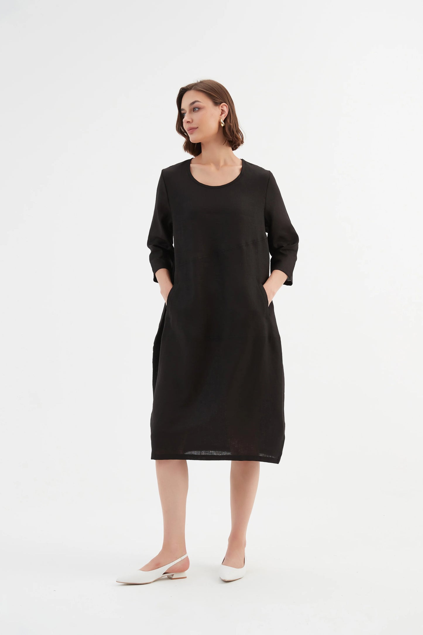 Tirelli 'Diagonal Seam Linen Dress - Black