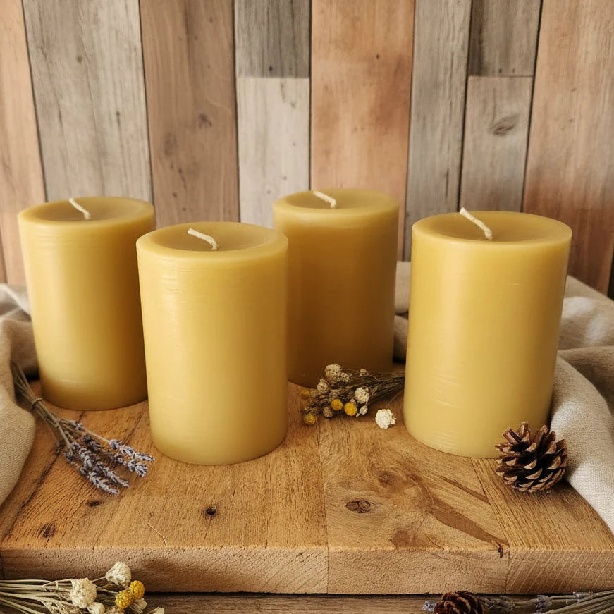 Beeswax 70hr Pillar candle - 10cm