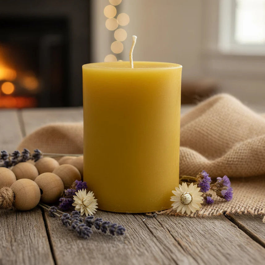 Beeswax 70hr Pillar candle - 10cm