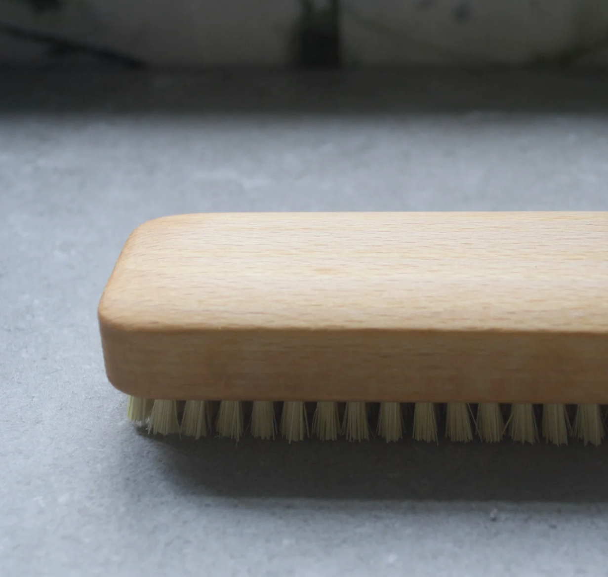 Heaven In Earth Gardener's or mechanic's Nail Brush