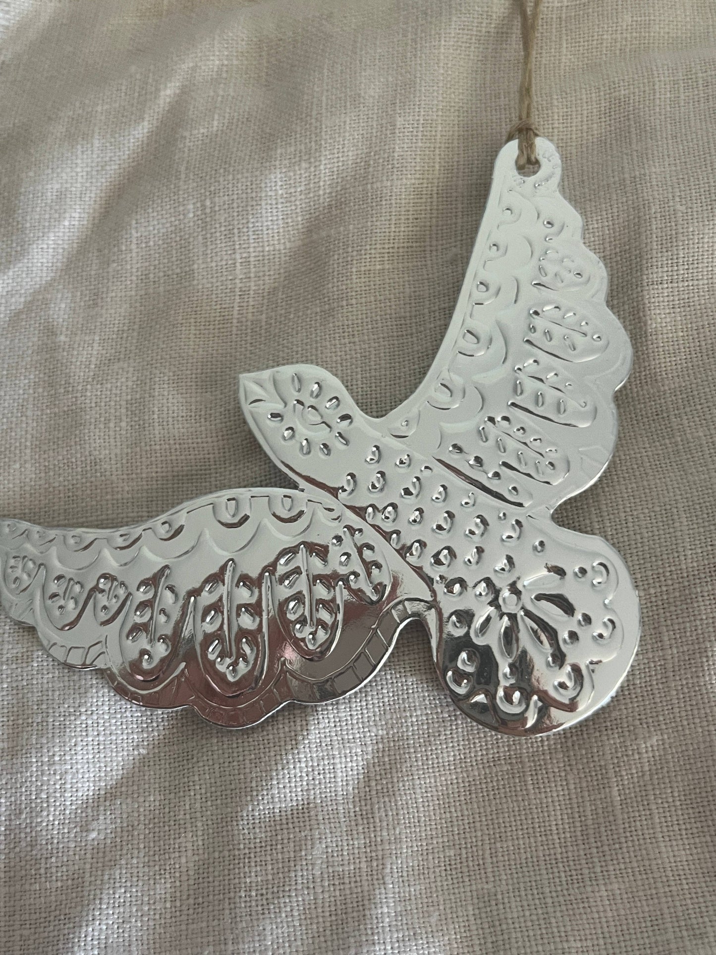 Dove Faux Tin Ornament - Silver