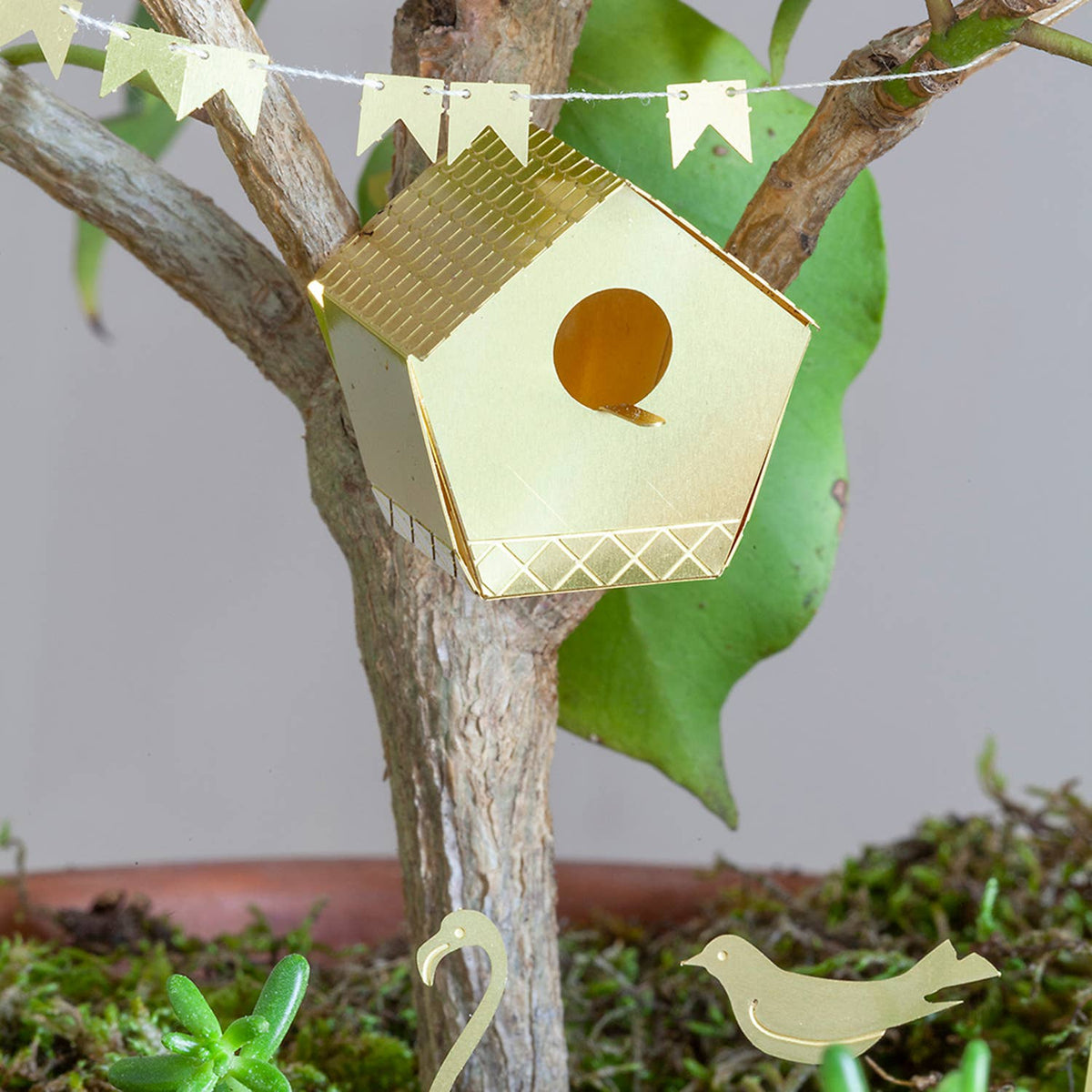 Tiny Birdhouse For Your Plants