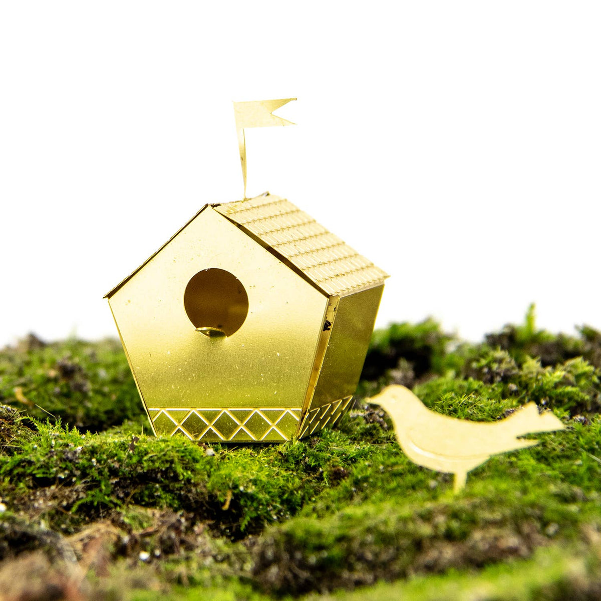 Tiny Birdhouse For Your Plants